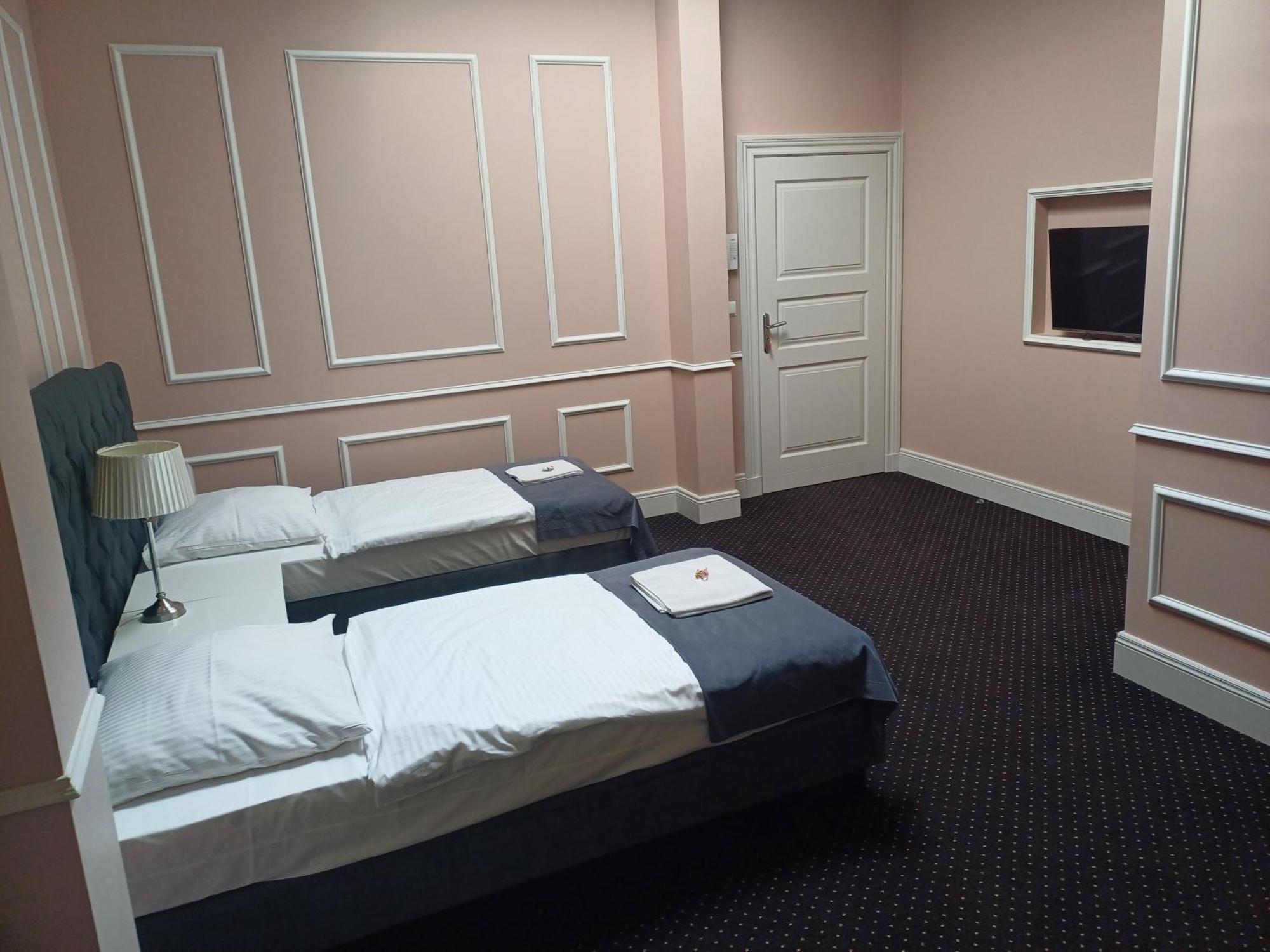 Aparthotel Platinum Apartamenty イノブロツワフ エクステリア 写真